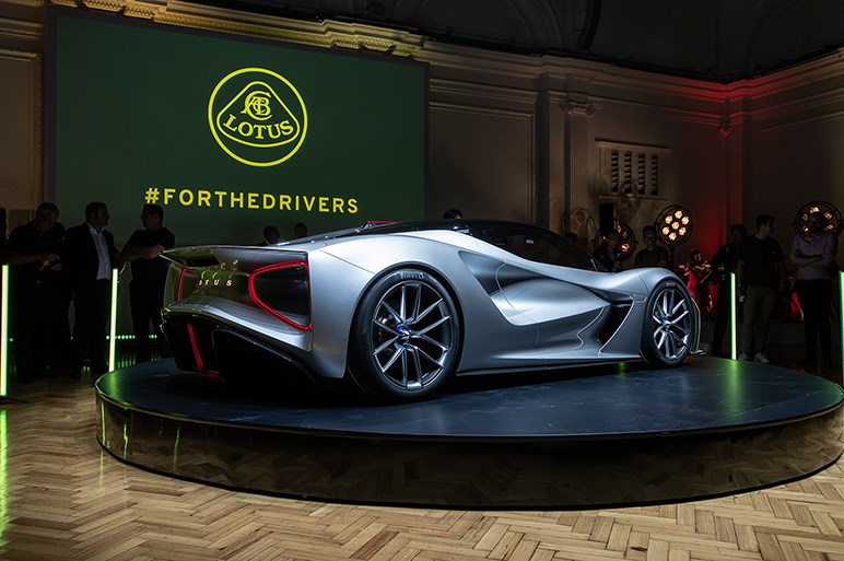 ロータス、フルEVのハイパーカー「エヴァイヤ」発表。価格は約2.3億円で2020年に発売へ