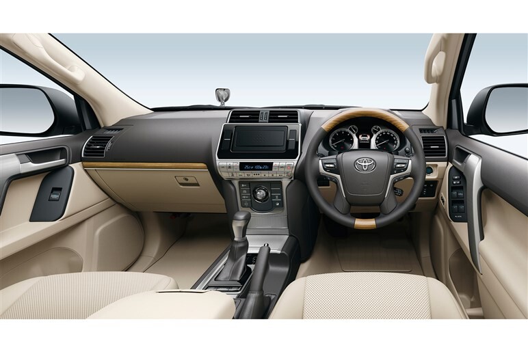 トヨタ「ランドクルーザー プラド」　お高めでもパワフルなディーゼルを選んでおけば後々幸せになれるはず