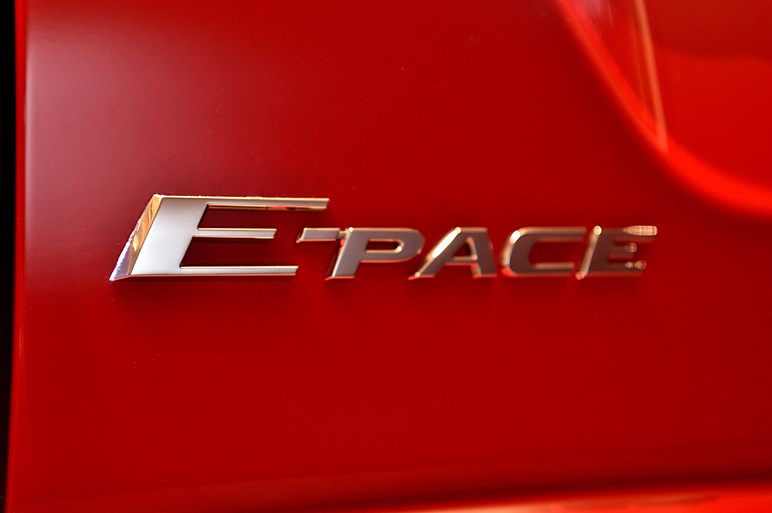 ジャガーの新型コンパクトSUV、E-PACE受注開始。価格は451万円～