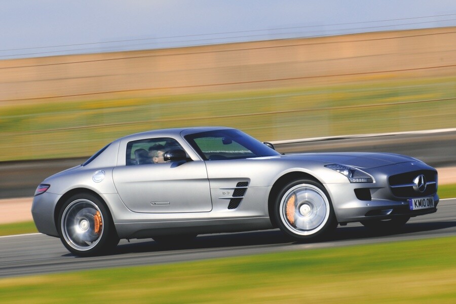 【571psにガルウイング】メルセデス・ベンツSLS AMG　英国版中古車ガイド　価格は上昇中