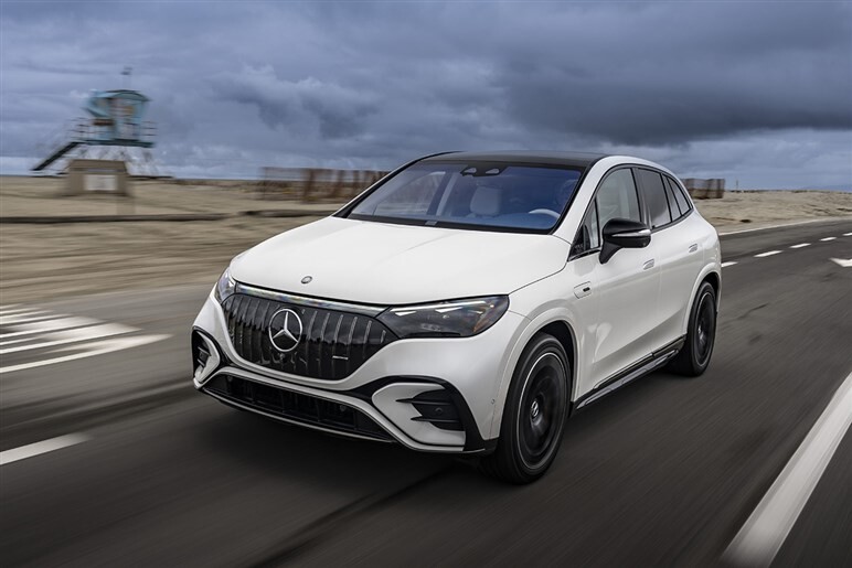 日本上陸した「EQE SUV」のAMGに速攻試乗した！ 買うには覚悟も必要だが…