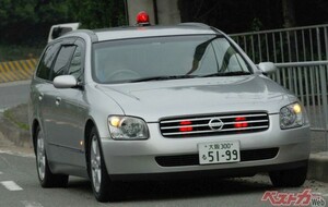 前代未聞のワゴンタイプ交通覆面。大阪府警のステージア登場の衝撃を覚えているか？