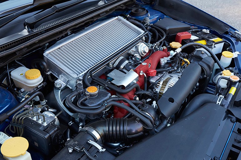 WRX STIとシビック タイプRをサーキットでガチ対決させる