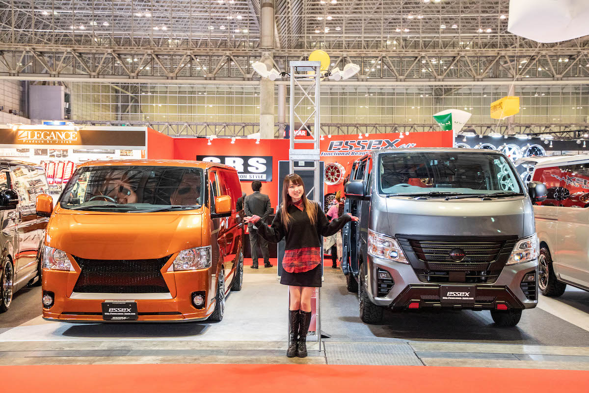 ラギッドなキャラバンにスポーティなハイエース 箱車カスタムの老舗 シーアールエス が贈る対極するふたつのカスタムスタイル 東京オートサロン22 Auto Messe Web 自動車情報サイト 新車 中古車 Carview
