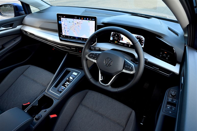 【君子は豹変す】VW新型「ゴルフ“8.5”」試乗。ネガを克服し「やっぱり素晴らしい」と思わせる出来だった