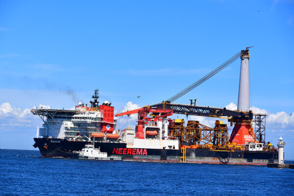 大臣も名指しで激怒！ 三菱商事「洋上風力撤退」で暗雲ただよう“船業界” 「責任は極めて大きい」