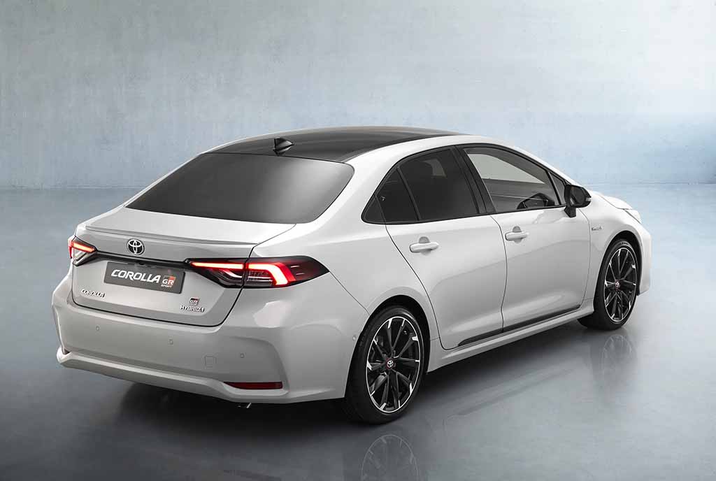 トヨタカローラセダン に Grスポーツ が登場 ただしヨーロッパ向け Le Volant Carsmeet Web 自動車情報サイト 新車 中古 車 Carview