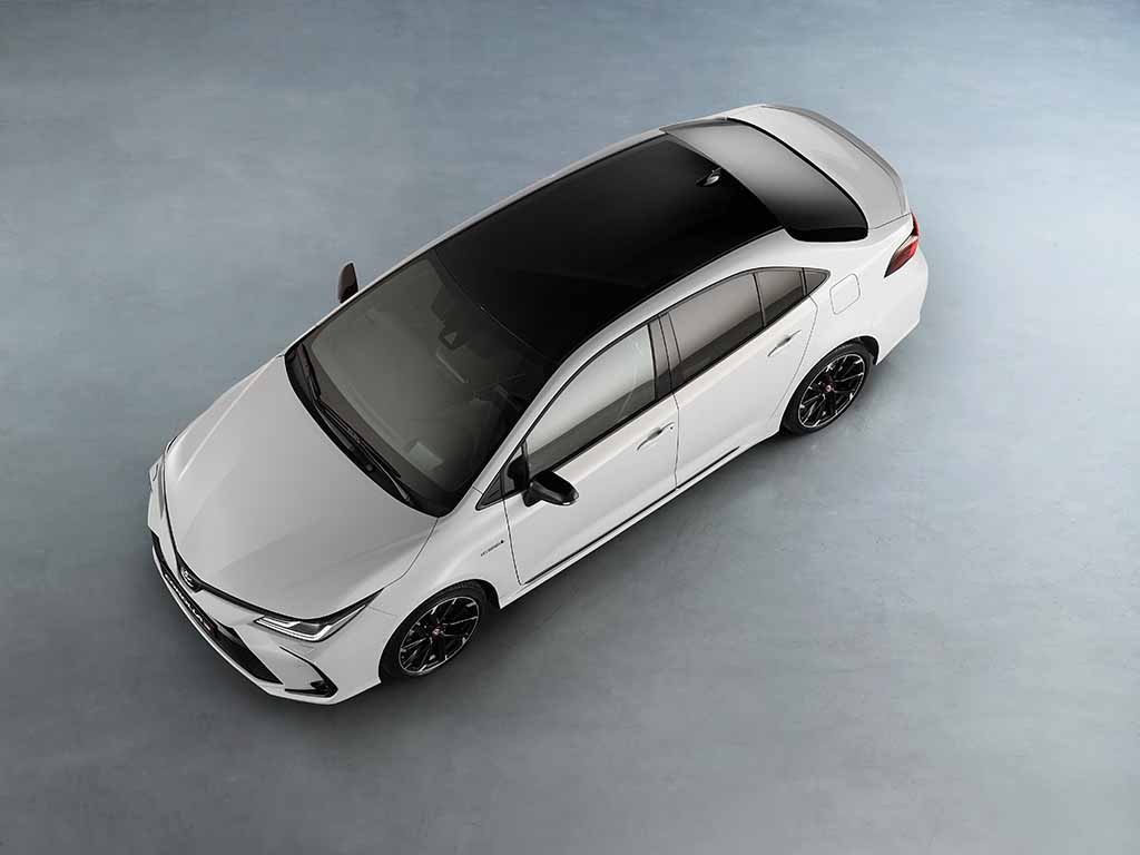 トヨタカローラセダン に Grスポーツ が登場 ただしヨーロッパ向け Le Volant Carsmeet Web 自動車情報サイト 新車 中古 車 Carview