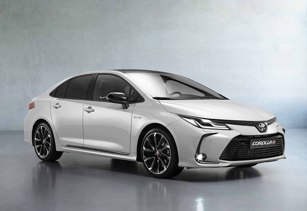 トヨタカローラセダン に Grスポーツ が登場 ただしヨーロッパ向け Le Volant Carsmeet Web 自動車情報サイト 新車 中古 車 Carview