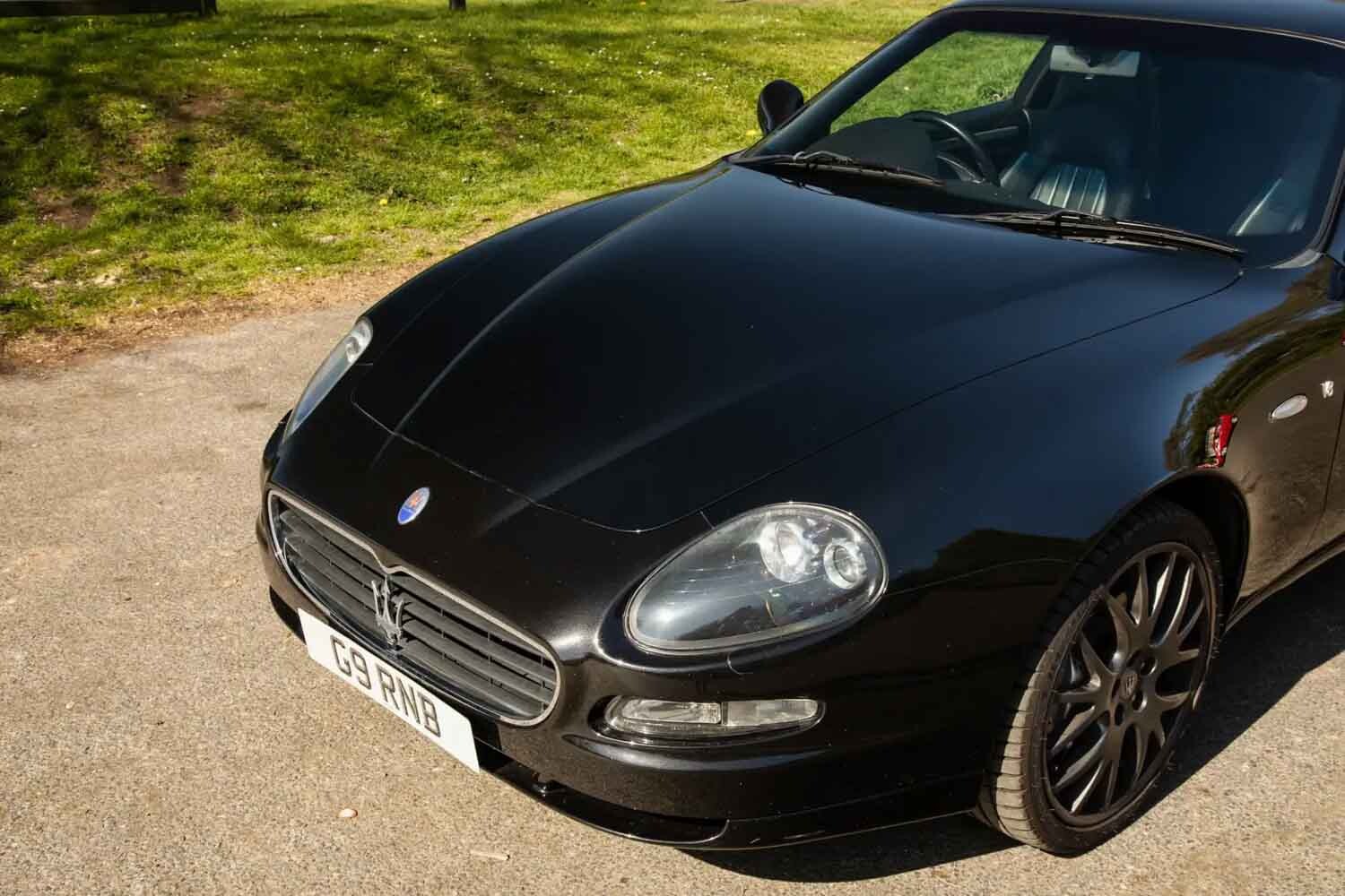 約268万円で落札されたMT仕様のフェラーリエンジン搭載マセラティ「4200GT」！