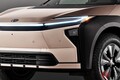 トヨタが「新型“ワゴンSUV”」を世界初公開！ 全長4.8mサイズに「めちゃ広ッ」ラゲッジ＆精悍“タフデザイン”採用し日本投入も！ 380馬力の“高性能4WD”の「新型bZ Woodland」発表