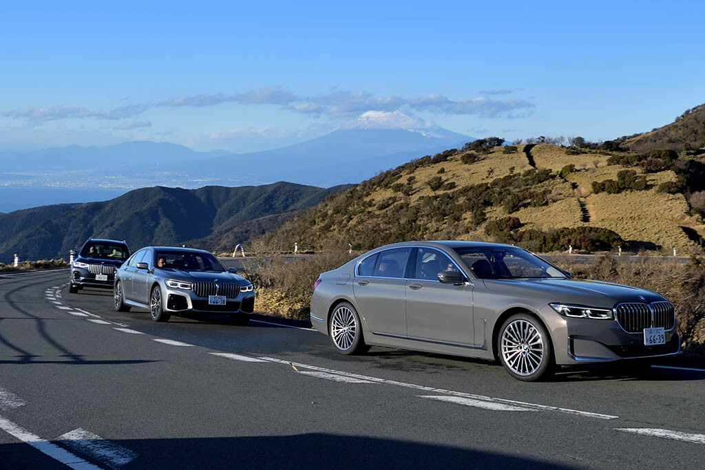【比較試乗】「BMW 745e vs 740d vs X7 」BMWのハイエンドモデル、その真価をロングランで問う