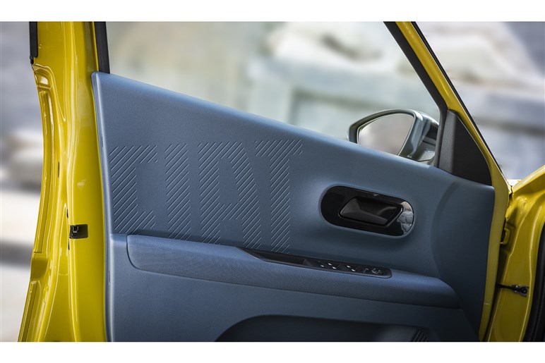 フィアットの重要な次世代車「グランデパンダ」発表。初代パンダがお手本のイタリアンデザイン
