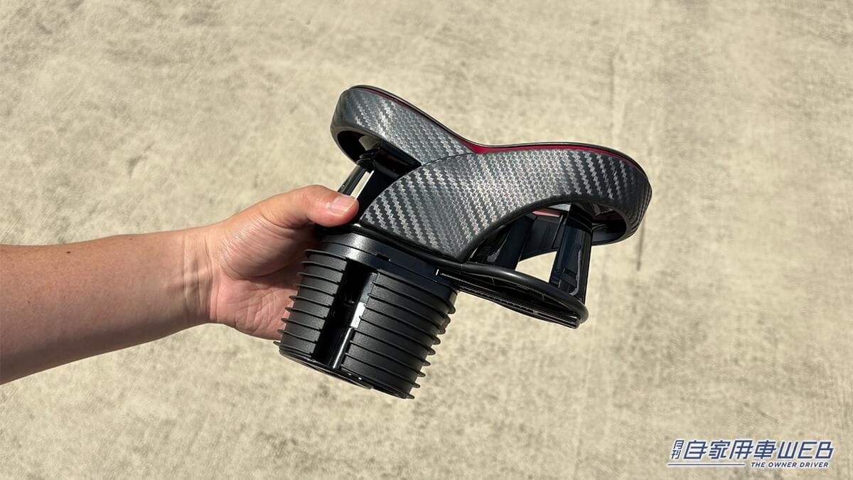 「革新的だわ…」「探していたのはコレだった」愛車の不満が解消！アイデア満載のアイテムを実際に購入してみた結果…「便利すぎて手放せない」