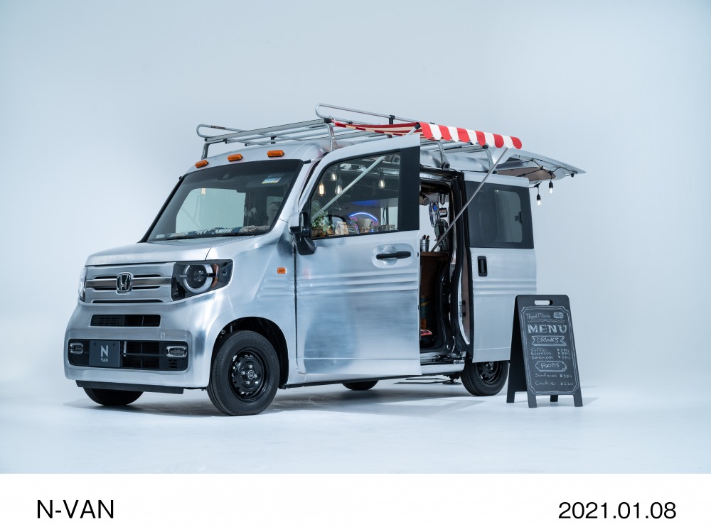 流行はキャンプ 各社が本気 ライトキャンプ車 オートサロンでも増加 いますぐ買えるベースモデルは Autocar Japan 自動車情報サイト 新車 中古車 Carview