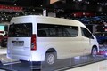 トヨタ新型「ハイエース」改良モデル発表！ 全車ディーゼルの300系 新型「グランビア」と共に豪で登場