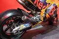 アクラポヴィッチ新製品を多数出品　MotoGPマシンの展示は圧巻！【EICMA2018】