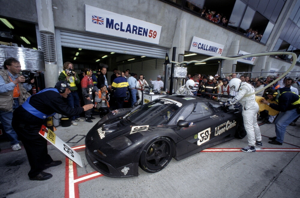 【1995年ル・マン日本人初優勝を振り返る】レジェンド関谷正徳氏と佐藤万璃音選手がマクラーレン・ドライバー対談！