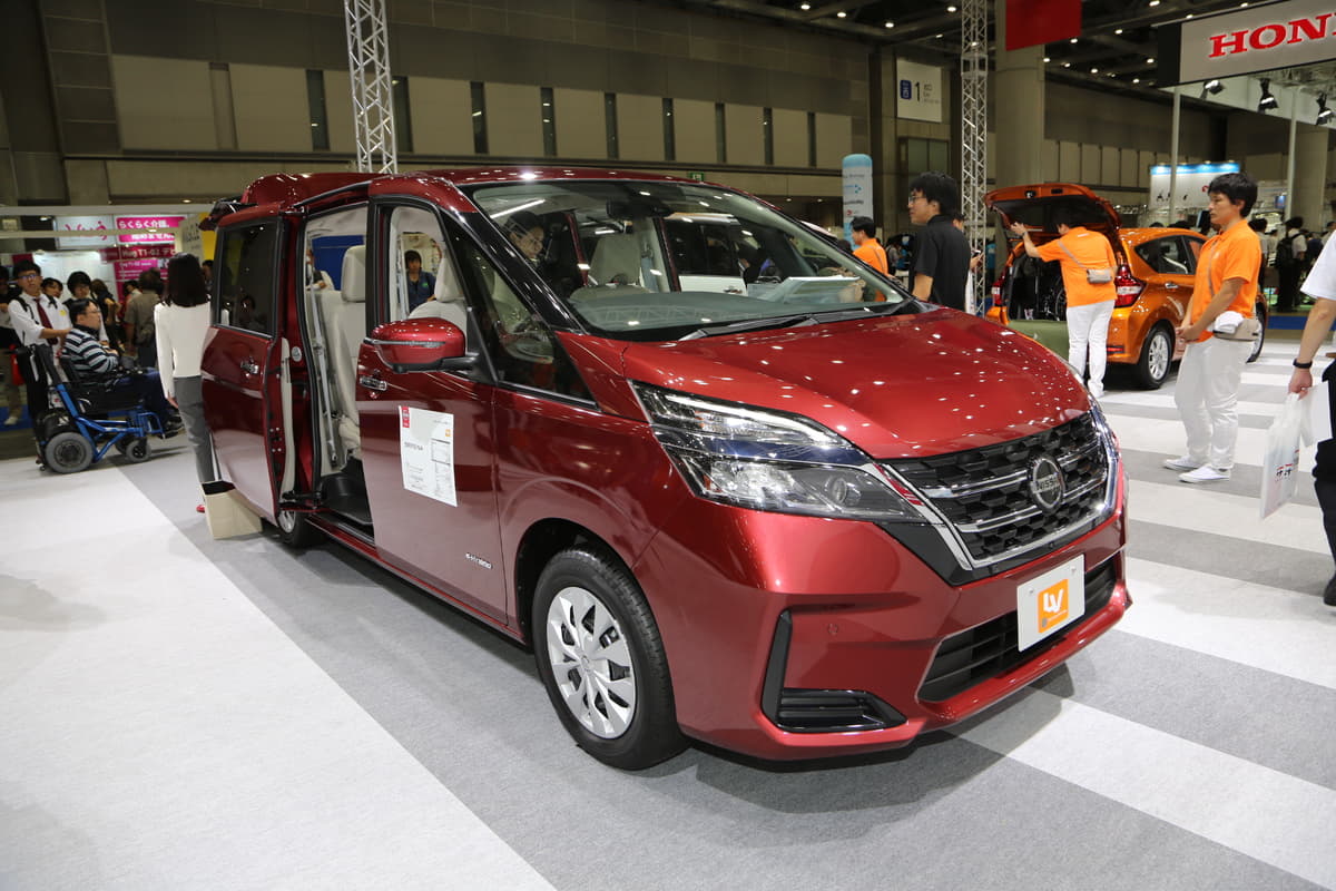 今の福祉車両は 障がい者向け だけではない 高齢者 目線がクルマを進化させる Auto Messe Web の写真 8ページ目 自動車情報サイト 新車 中古車 Carview