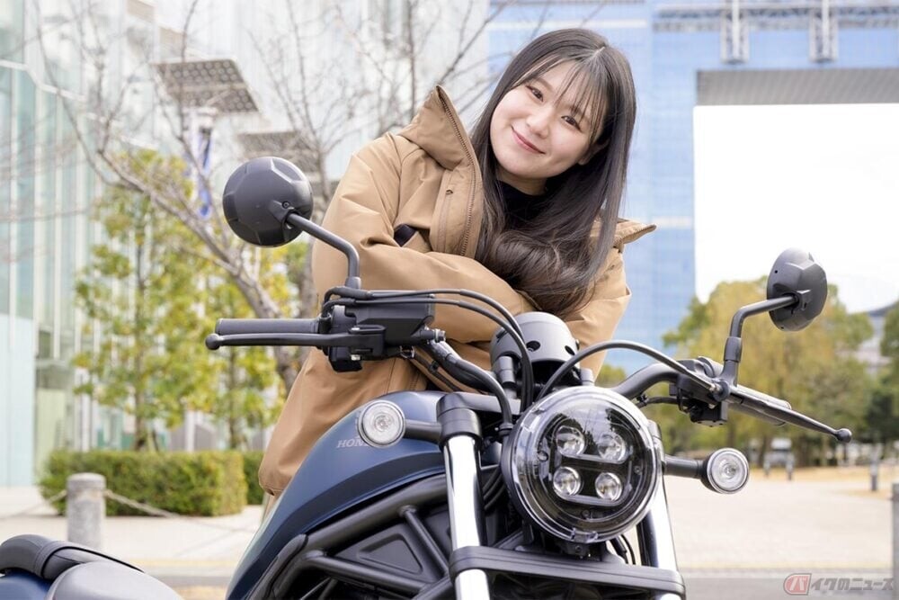 500ccって中途半端じゃない？ と思うライダーはみんな乗ってみて！ ホンダ「レブル500」は気張り過ぎない「ちょうど良さ」が魅力のミドルクラスクルーザー