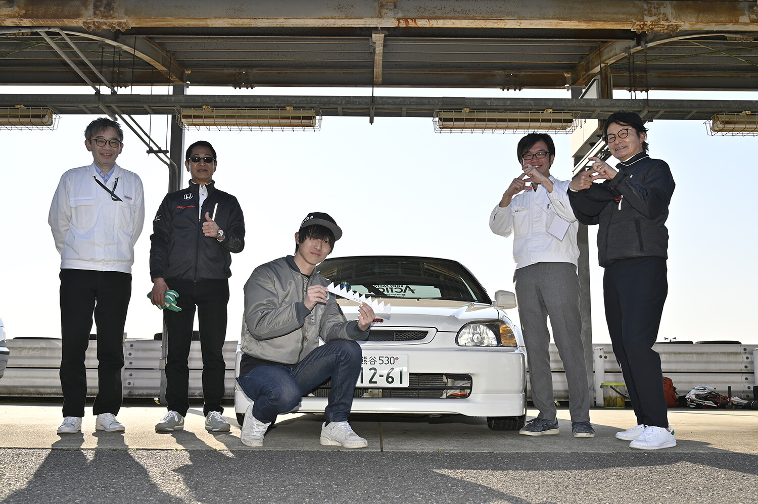 こんなギザギザ貼るだけで走りが激変ってマジかよ！　ホンダ・アクセスの実効空力を自分のクルマで試したらウソみたいな結果だった