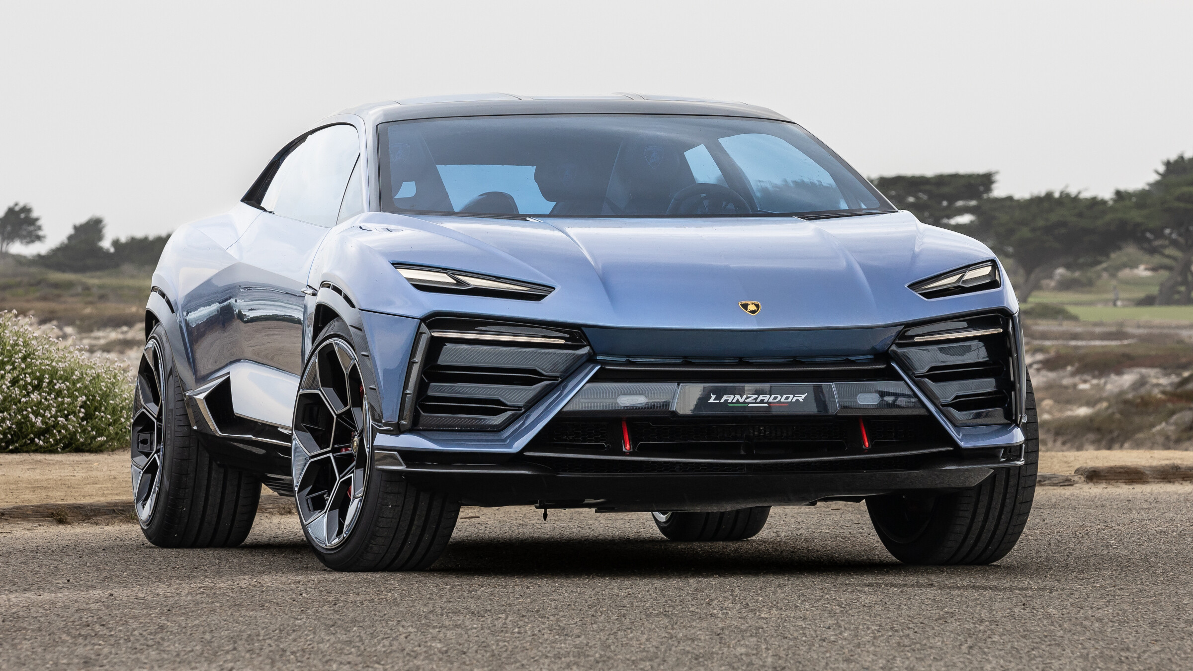 ランボも方向転換？ランボのクロスオーバーは結局EVにはならないのか？新型ランボルギーニ ランザドールの最新情報！