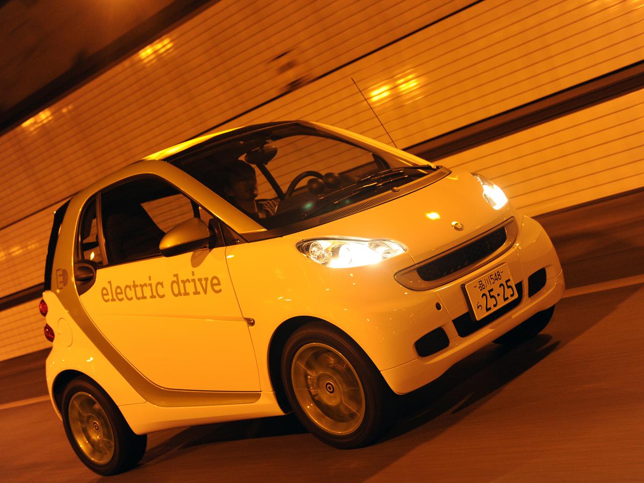 試乗 スマート フォーツーedは完成度が高く 市販化が待ち遠しい電気自動車だった 10年ひと昔の新車 Webモーターマガジン 自動車情報サイト 新車 中古車 Carview