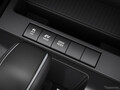 話題のトヨタ『カローラクロス GRスポーツ』日本発売へ、専用デザインと装備で「走り」追求　389.5万円