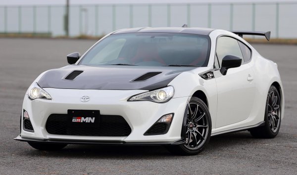 夏 秋発売でも早くも動きがっ 新型86 Brz公開は初代モデル中古車の価格に影響を与えたか ベストカーweb 自動車情報サイト 新車 中古車 Carview