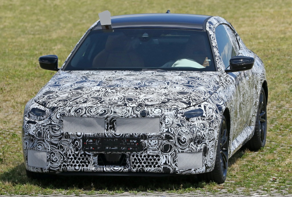 スクープ 2ドアはfr駆動を継承 次期 Bmw2シリーズ クーペ の開発車両を捕捉 Le Volant Carsmeet Web 自動車情報サイト 新車 中古車 Carview