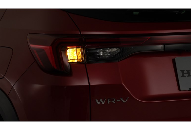 高コスパSUV！　ホンダ「WR-V」と同門「ヴェゼル」を比べてみたら？