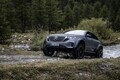 メルセデスがEQCベースで制作したワンオフのオフローダーは電気自動車ならではの走破性が印象的だ