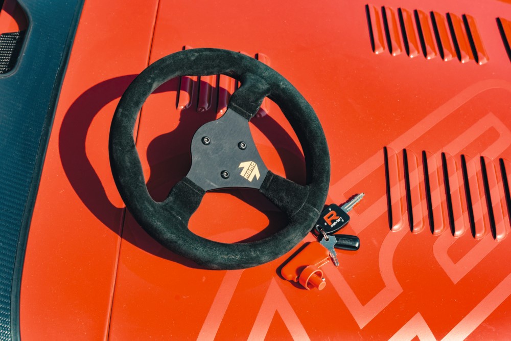 詳細データテスト】ケータハム・セブン 調整式のダンパーを初採用 音と