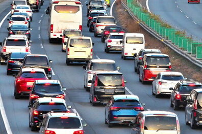 2025-26年末年始「渋滞予測」 行きはよいよい帰りはヤバい!? きっちり9連休ゆえの確かな“傾向”とは？