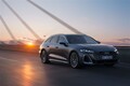 アウディ新型「A5」発売。“A4の内燃機関モデル”を統合、代名詞“シングルフレームグリル”はどう進化？599万円から