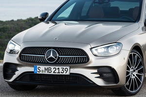 ほぼ新車? 中古になると爆安! 走行1000km以内の登録済輸入車はお得?