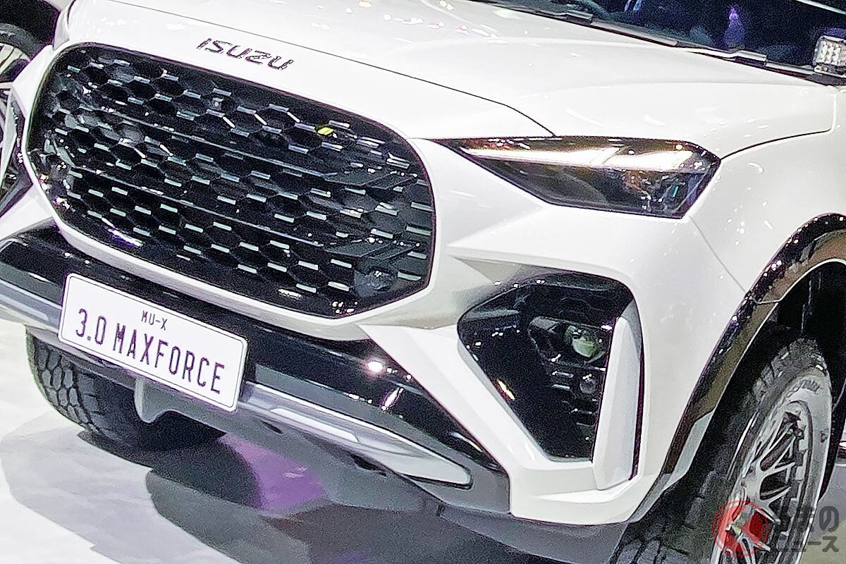 【タイ】いすゞの「大型SUV」がスゴい！ 全長4.9m級で“3列シート”×本格四駆！ タフ顔＆豪華内装も魅力の「ミューX」とは