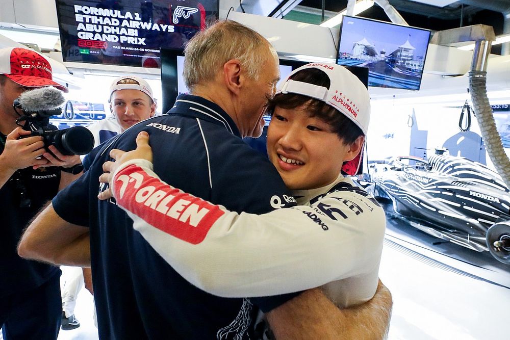 角田裕毅、今季限りでチーム代表退任のフランツ・トストに最大限の感謝「彼がいなければ、僕は今F1にいなかった……これからは完璧なドライバーになれるよう集中する」