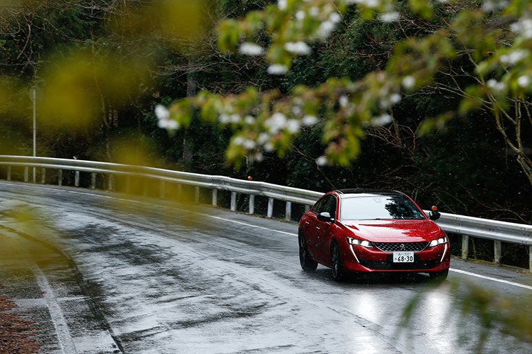 新型プジョー 508はドイツ勢とは異なる価値観を楽しめる選択。ガソリン車が好印象