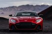 登場　アストン マーティンDBSスーパーレジェーラ　DB11との違いは