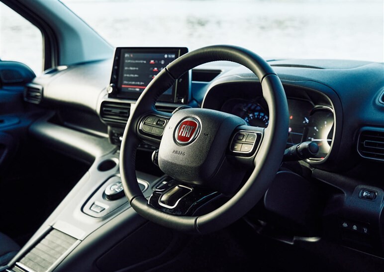 欧州で人気の小粋なイタリアン、フィアット「ドブロ」が日本上陸！ 輸入ミニバンは激戦に