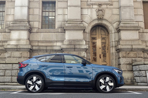 生活にすっと溶け込む感じが心地いい！ボルボのBEV「C40 リチャージツイン」の魅力