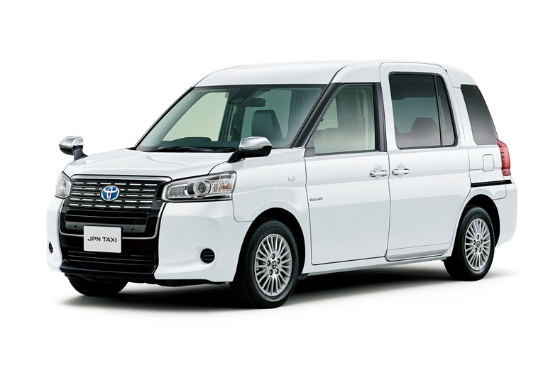 ジャパンタクシー改良で最大の課題「車いす拒否」は先送り。乗務員も困惑する中途半端なユニバーサルデザインとは