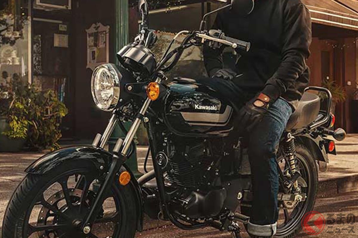 カワサキ「“新”クルーザーモデル」登場！ アップハンドル＆段付シートで懐かしの“ジャメリカン”風のシルエットを構築 「W175 LTD」ラテンアメリカで発表