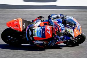 Moto2イタリア決勝｜小椋藍、ロケットスタートで5位。ロバーツがスパート決め優勝