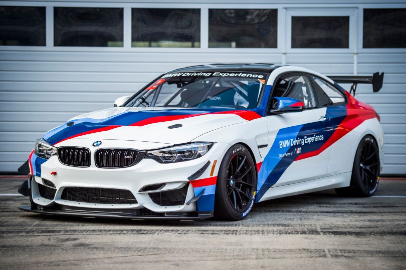 教習車はレーシングカー Bmwが開催する Bmw M Race Track Gt Training とは Gq Japan 自動車情報サイト 新車 中古車 Carview