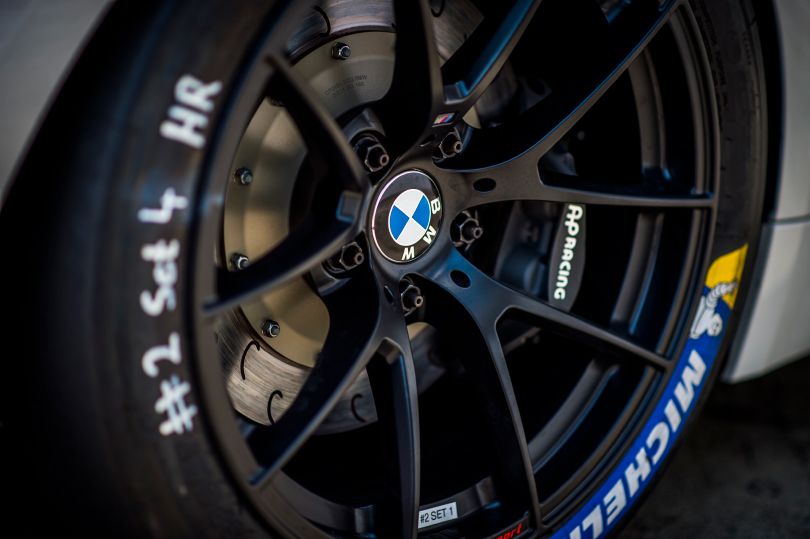 教習車はレーシングカー？！  BMWが開催する「BMW M RACE TRACK GT TRAINING」とは？