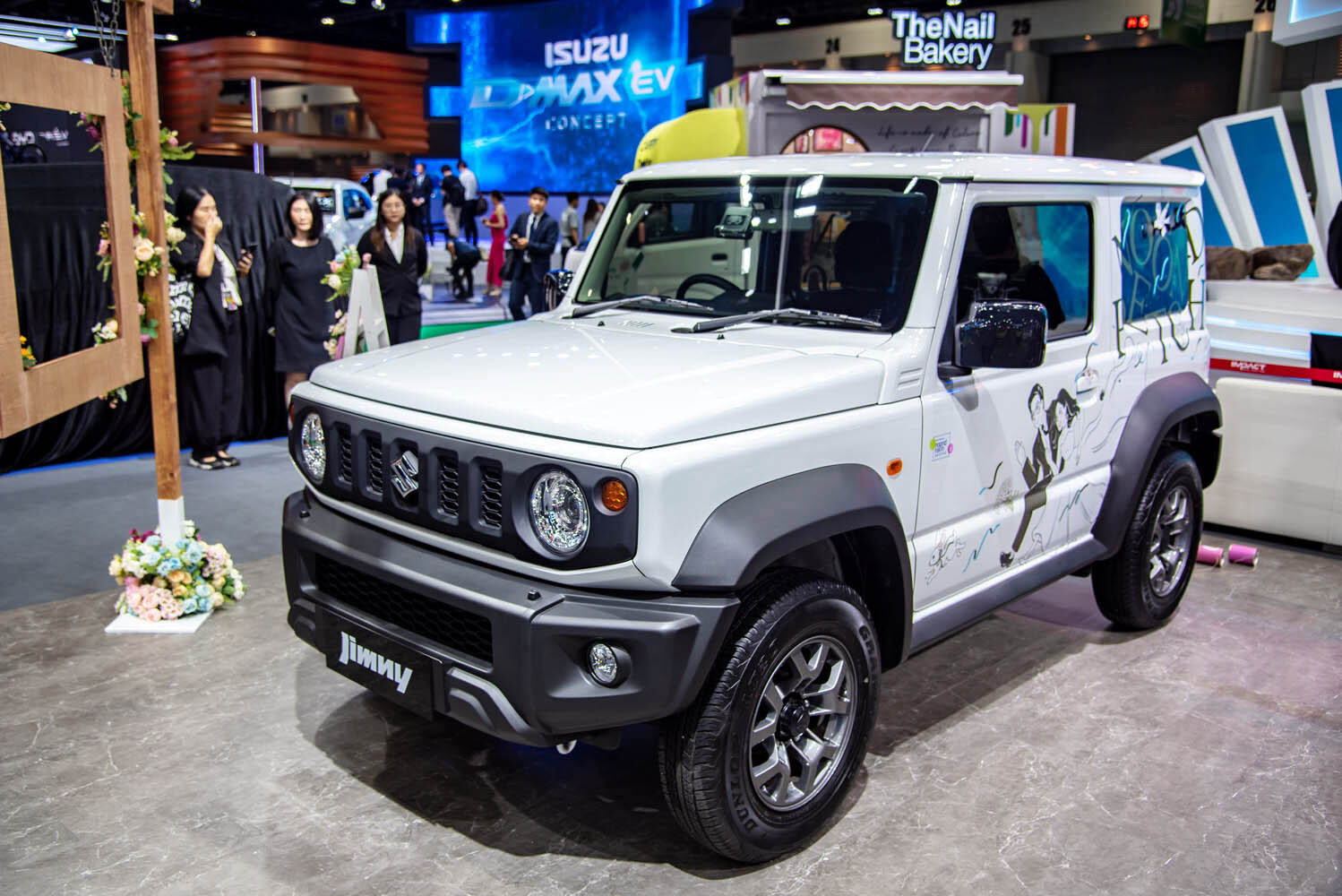 スズキ「ジムニー」が743万円！ タイではセレブの趣味車でした。インド生産の「スイフト」の弟分「セレリオ」は143万円。日本導入を希望します