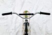 ハンドルを握って雪上を滑走する「スノーモト」　まるでオフロードバイクのような楽しさをゲレンデで体験!!