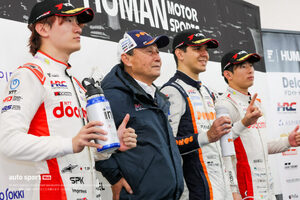 初優勝のフラガ「とにかく飛び込んだ」中嶋悟総監督「久しぶりのブラジル国歌が聞けた」【SF第10戦鈴鹿決勝会見】